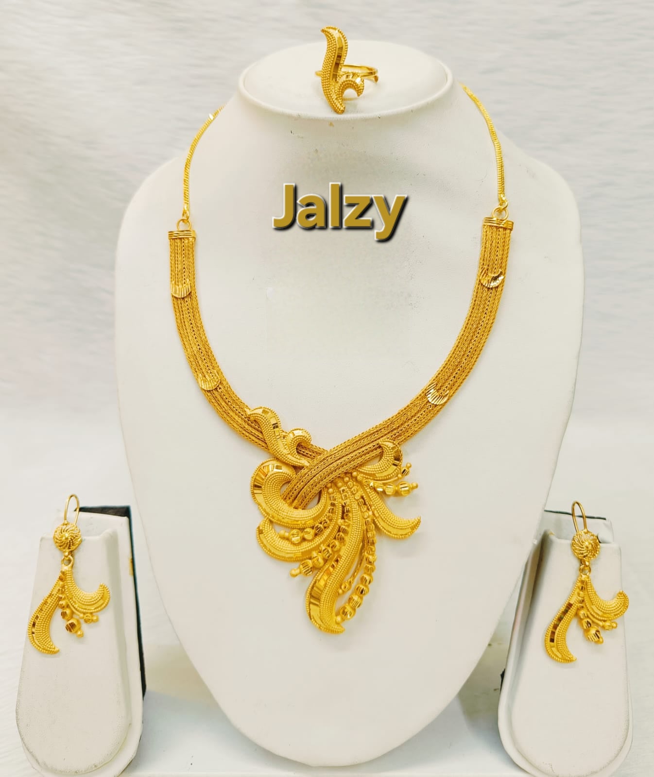 Short gold plated necklace set
