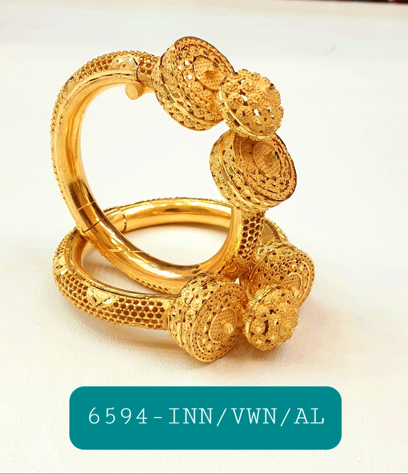 Bangles set gold plated