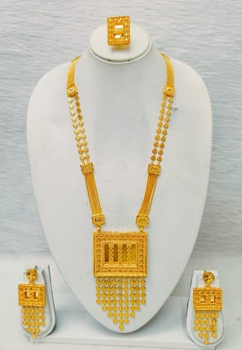 Luxurious Arabic style necklace set